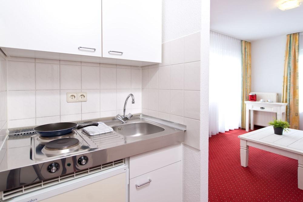Newton Hotel 3*
